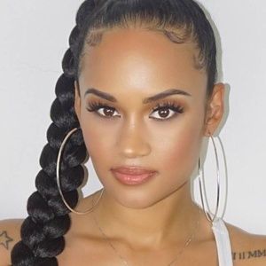 Meet your Posher, Kristin